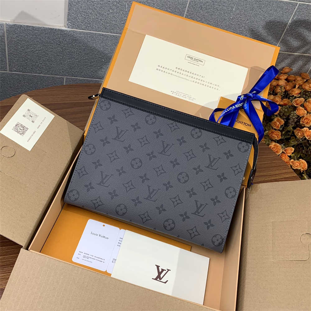 Louis Vuitton M69535 Pochette Voyage 27.0×21.0×3.0.cm 2025 new 